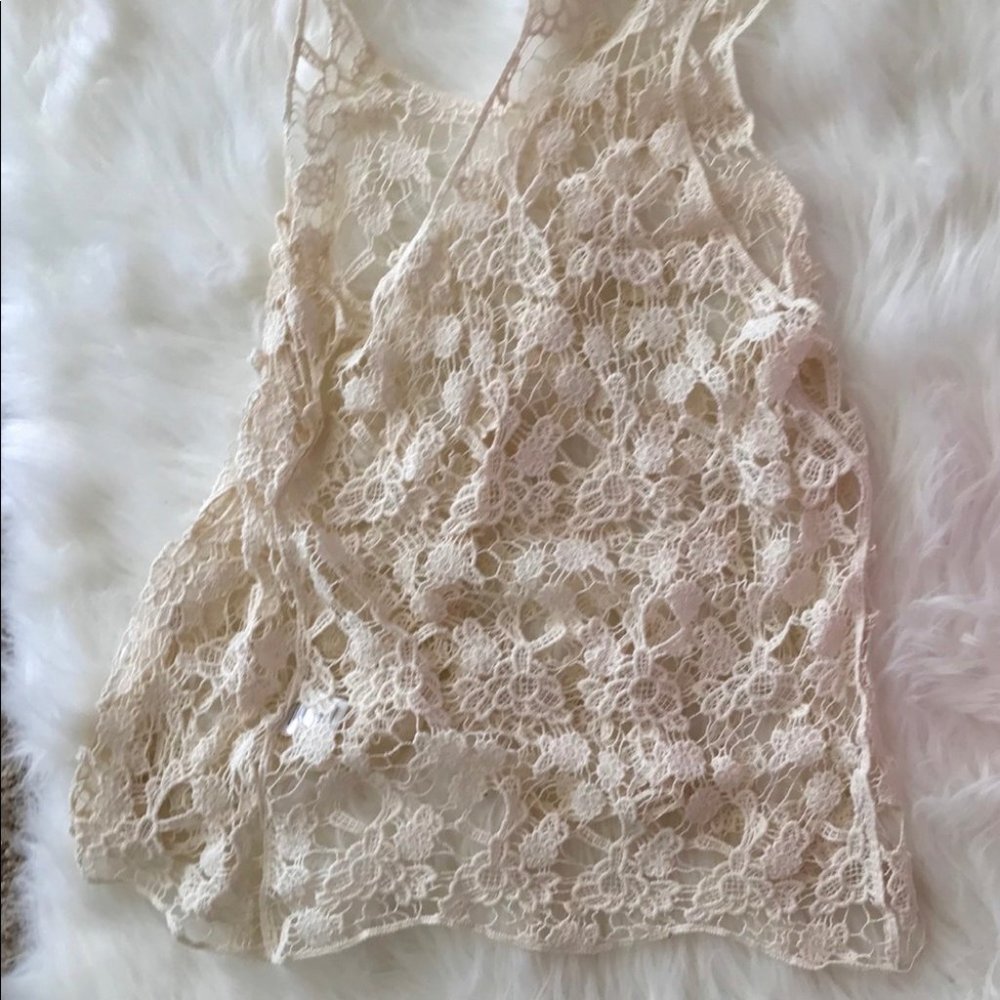 🌈 Beige Lace Top - Picture 2 of 3